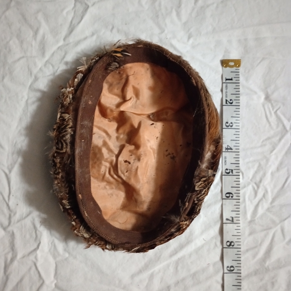 Vintage Pheasant Feather Hat Pill Box 1940's Sophisticated Charming Classy Cap - Picture 13 of 14